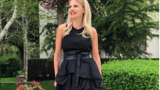 Бояна Шарлопова нагорещи до червено мрежата с тази СНИМКА 18+