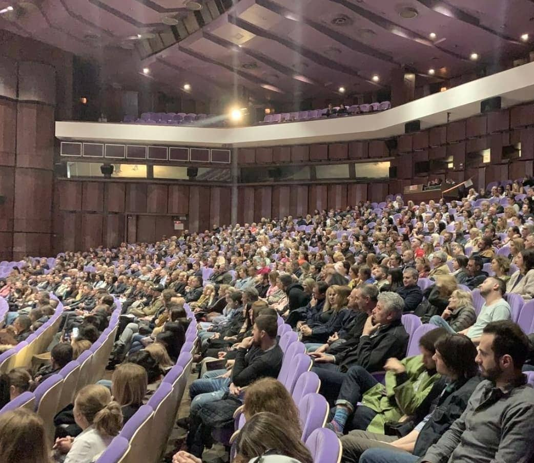 Варна аплодира на крака Мариан Вълев и „Лошо момиче