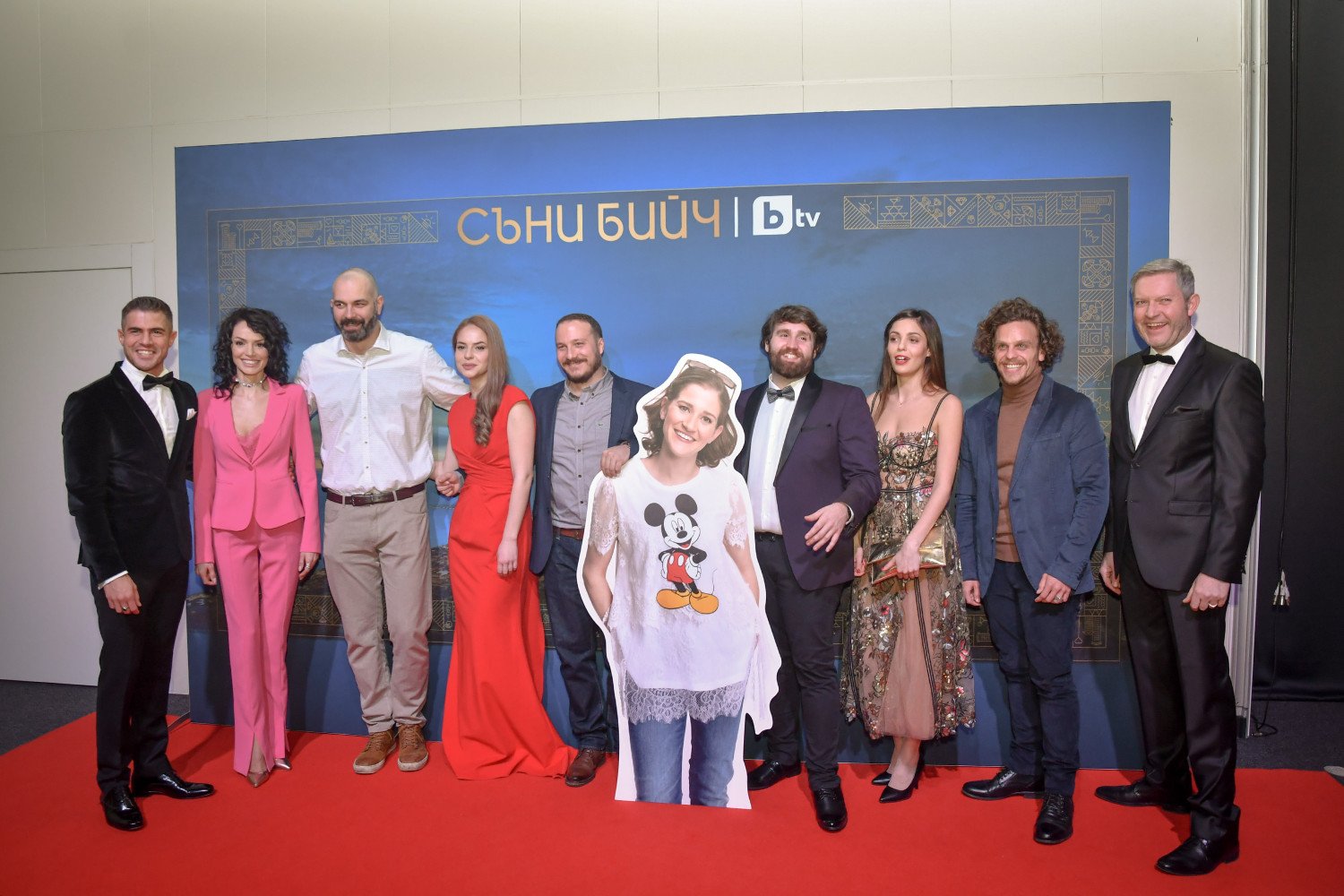 Новият сериал на bTV "Съни бийч" предизвика фурор на предпремиерната си прожекция СНИМКИ