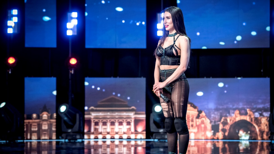 Танцьорка шашна "България търси талант" с модерни танци! Призна, че иска да... СНИМКИ