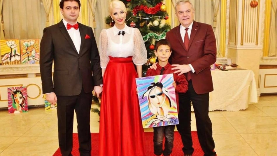 Синът на „Мисис България” Роксана Кирилова рисува благотворително