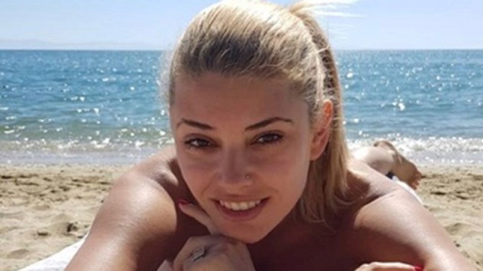 Ева Веселинова пробила с голи СНИМКИ 18+