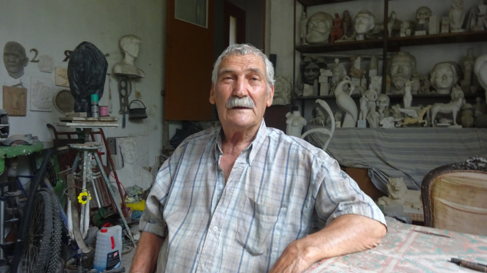 Скулпторът Петър Попов: Избягах за 20 дни в Турция и ме осъдиха на 20 месеца затвор!