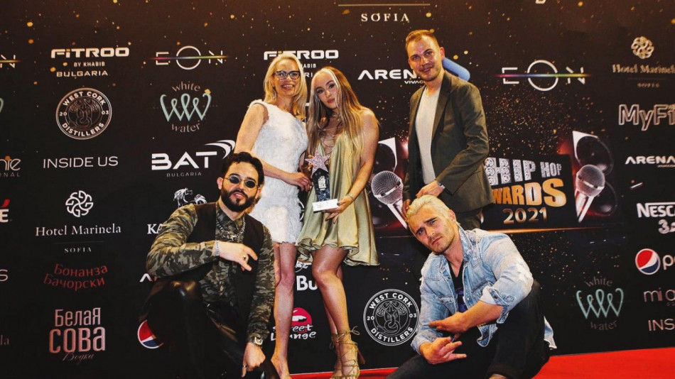 Гери-Никол е моден идол, Дара Екимова отвя с ВИДЕО, "СкандаУ" с три статуетки на хип-хоп наградите СНИМКА