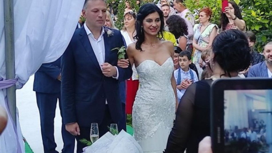Ето с коя жена Ники Дойнов вдигна тежка сватба СНИМКА