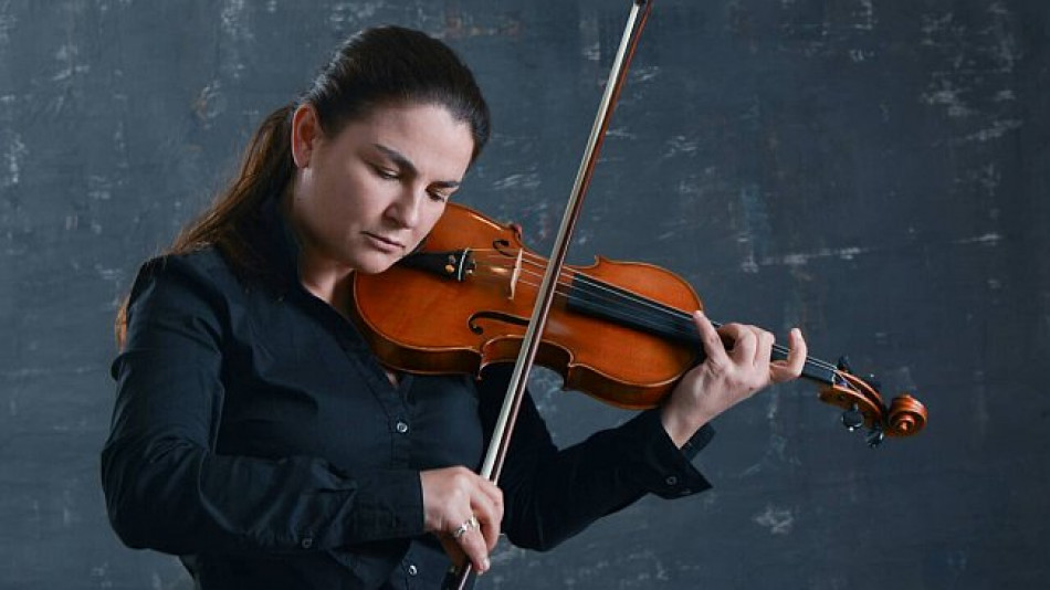 Внучката на Петър Слабаков, Красимира Султанова: С цигулката в ръце имах всичко! СНИМКИ
