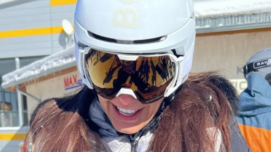 Анелия се пусна на ски пистата и най-накрая призна: Обичана съм! СНИМКА