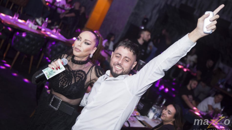 Ивана запя с Благо Джизъса и Ергенът Виктор в нов клуб СНИМКИ